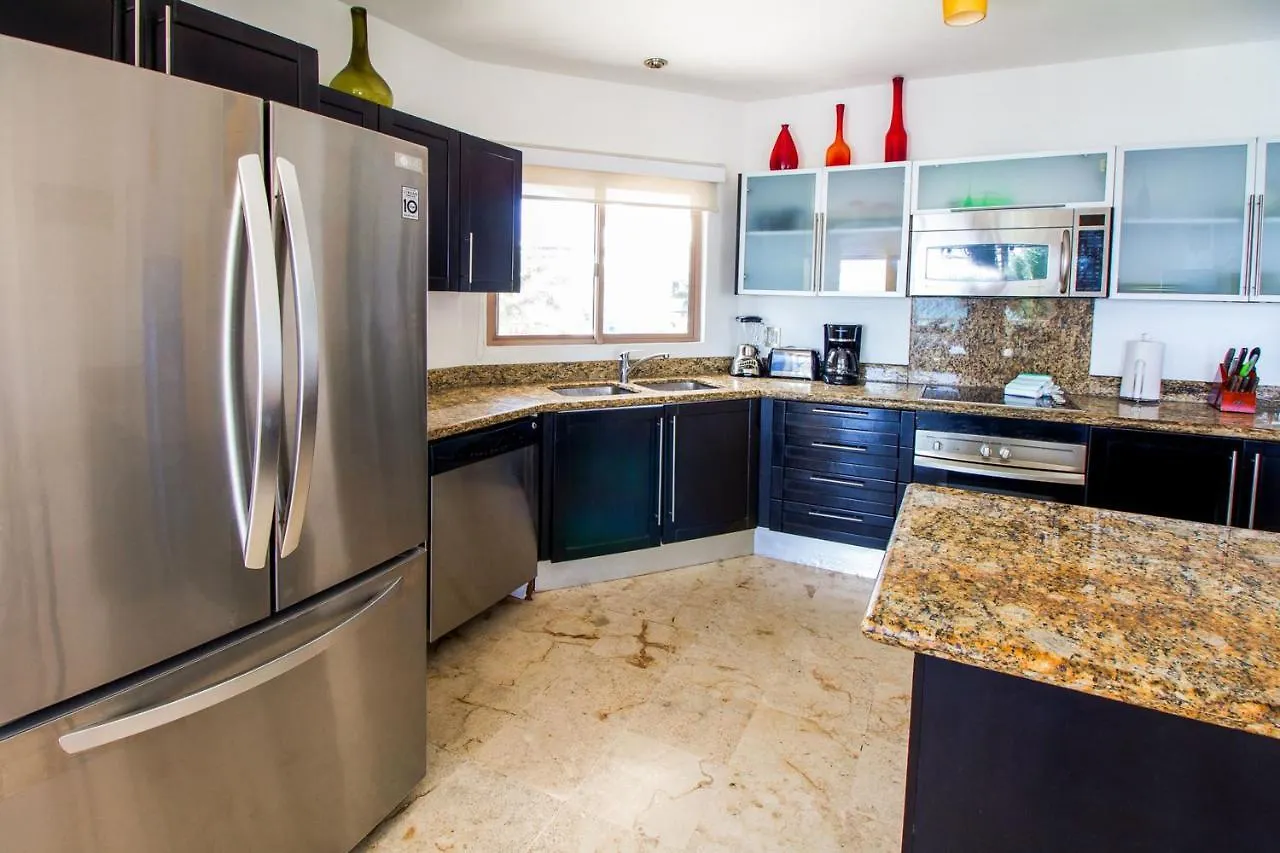 Corto Maltes 205 Ocean Front 2 Bdrs Apt Playa del Carmen