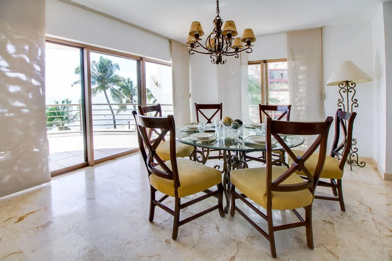 Apartment Corto Maltes 205 Ocean Front 2 Bdrs Apt